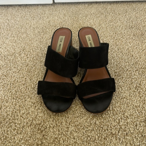 Steve Madden heels - Black Straps and Wooden Heel - Picture 3 of 4